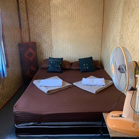 J Giant Hostel Chiang Mai Ngoại thất bức ảnh