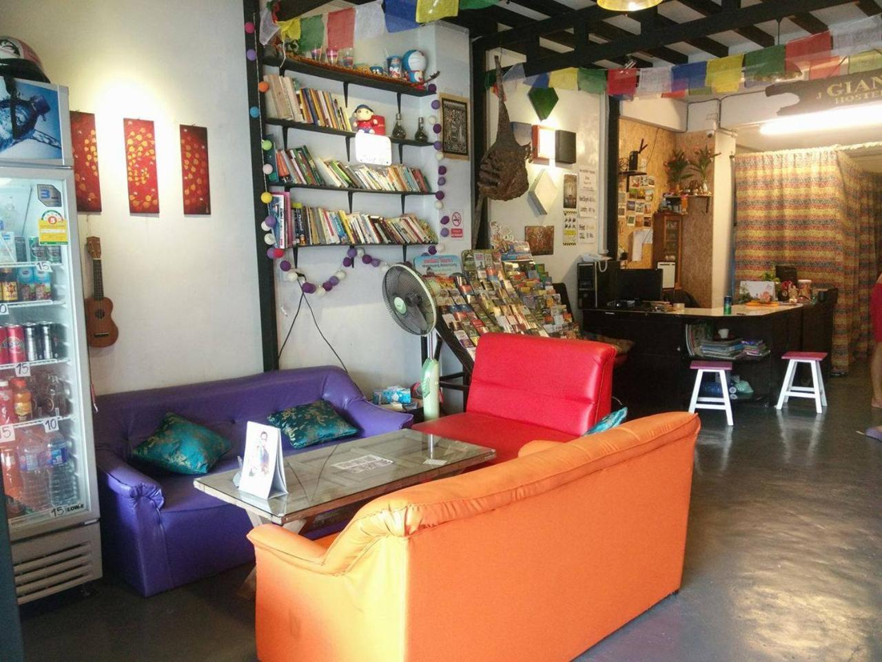 J Giant Hostel Chiang Mai Ngoại thất bức ảnh