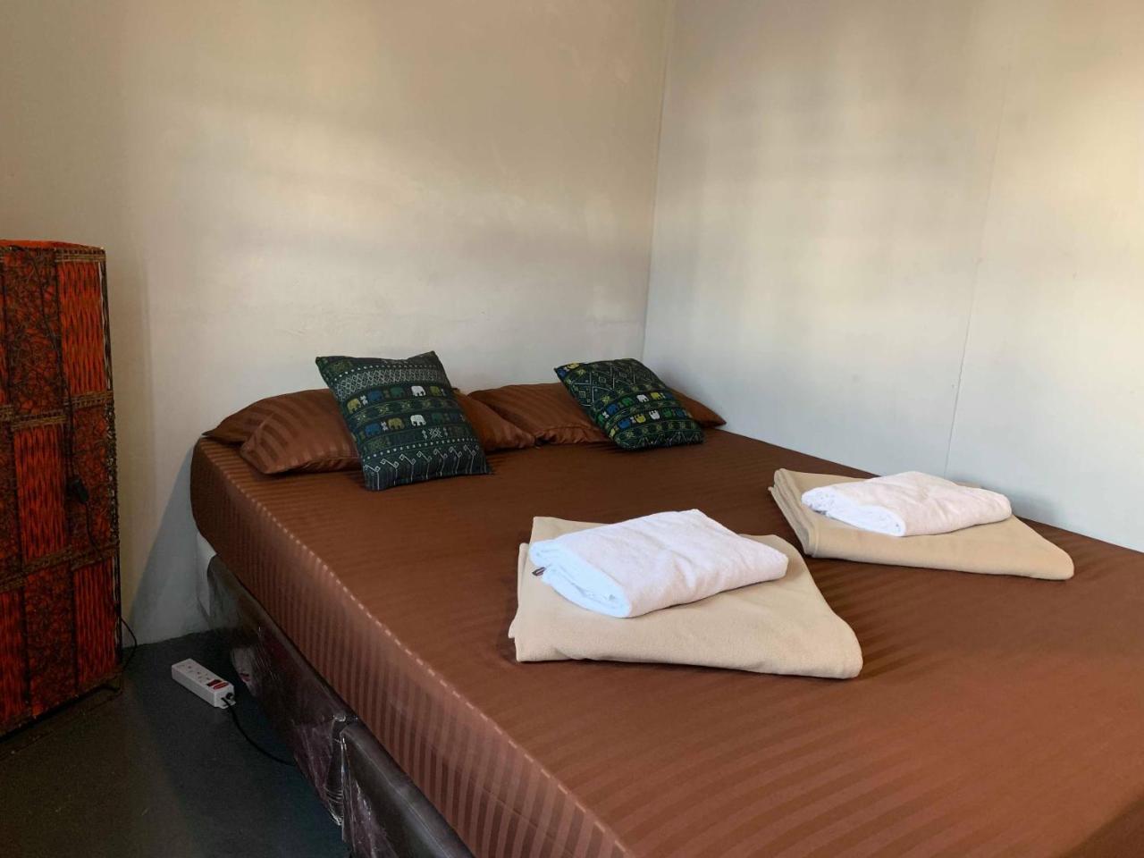 J Giant Hostel Chiang Mai Ngoại thất bức ảnh