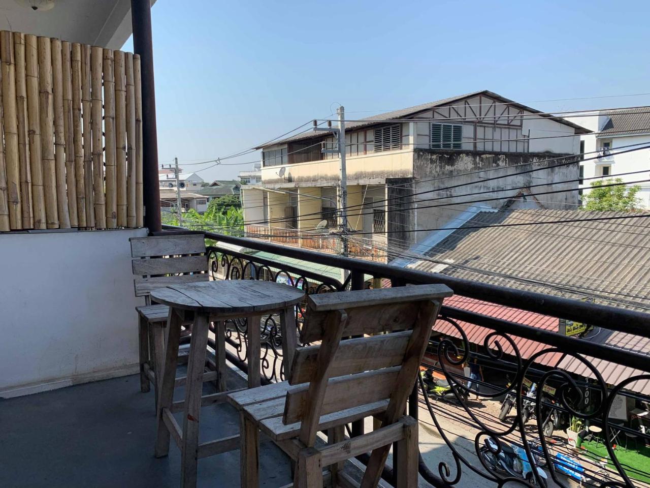 J Giant Hostel Chiang Mai Ngoại thất bức ảnh